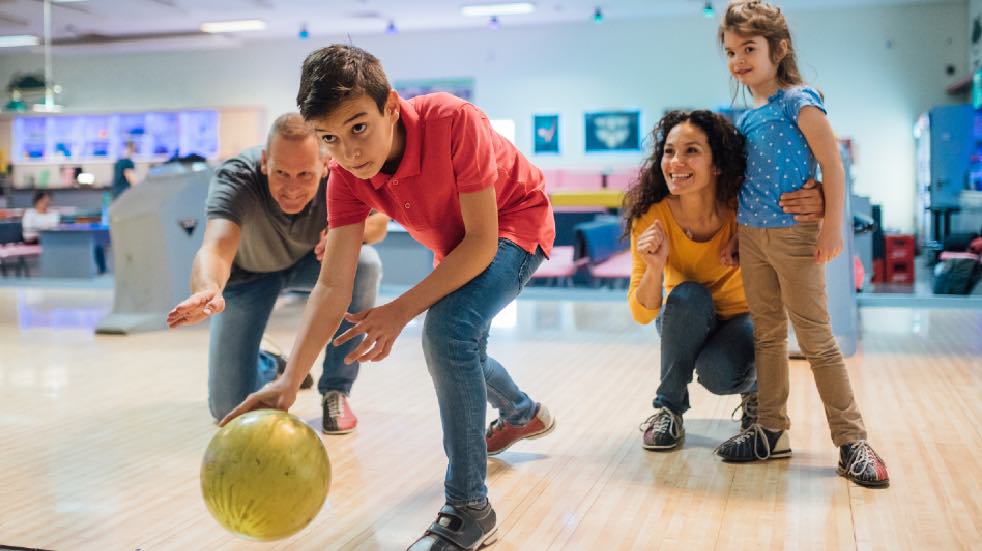 Family ten pin bowling
